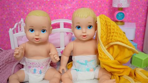 Perfectly Cute Baby dolls After Daycare Routine feeding and changing ...