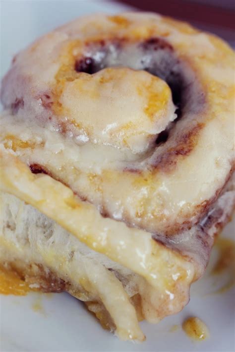 A Touch of Joyce: Decadent Overnight Cinnamon Rolls