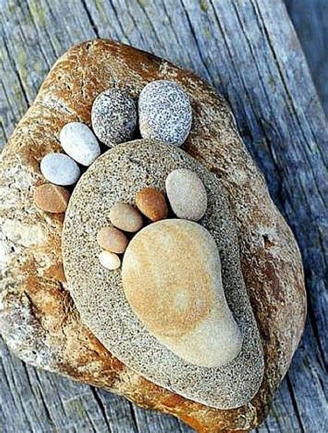 Pin by Rebecca Merisio on Stone art in 2020 | Pebble art, Pebbles ...