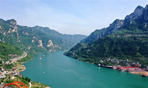 Yangtze River basin faces severe drought after experiencing lowest ...