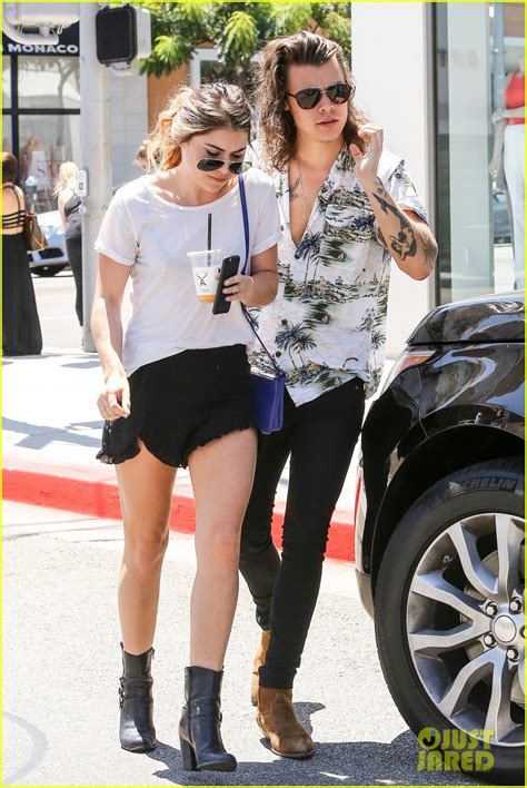 Harry Styles Takes His Gal Pal Shopping! | Photo 837739 - Photo Gallery | Just Jared Jr.