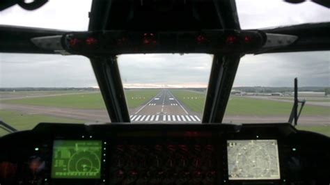 VIDEO: B-52H Cockpit View During Fairford Deployment (2017) – Military ...