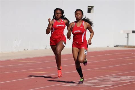 Women's Track and Field Host Battle of the Regions - Bakersfield College