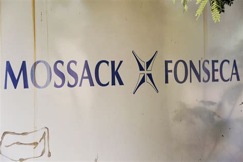 Panama Papers: Mossack Fonseca offices raided