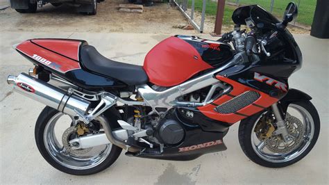 Call and Response - 1999 Honda VTR1000F Superhawk - Rare SportBikesForSale