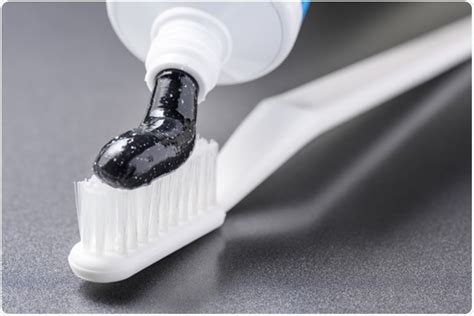 Charcoal Toothpaste: Benefits and Risks