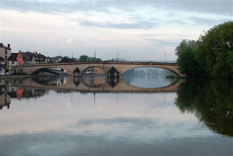 The Diner's River Cruise - Six Nights | Private Charter Barge Cruises, Burgundy France.