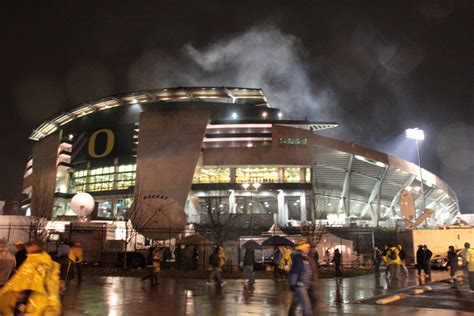 Autzen Stadium Wallpaper - WallpaperSafari