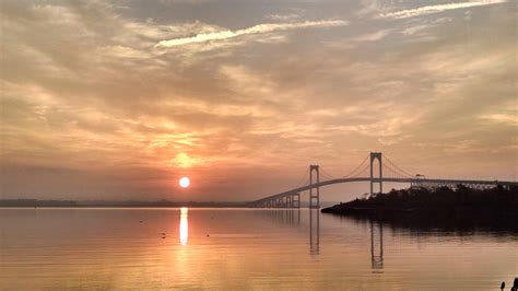 Rhode Island sunrise, Newport Bridge, November 2016 : r/pics