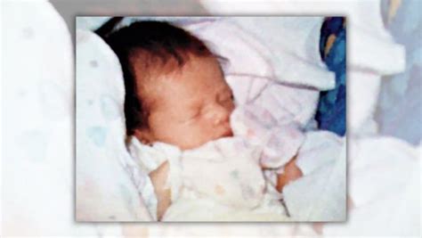 Is This Photo of a Baby the 1st Picture Taken on a Phone? | Snopes.com