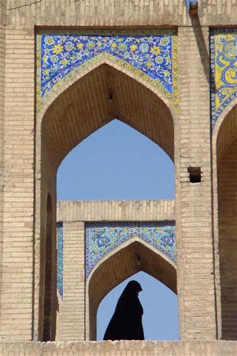 Esfahan Bridges | Travel Story and Pictures from Iran