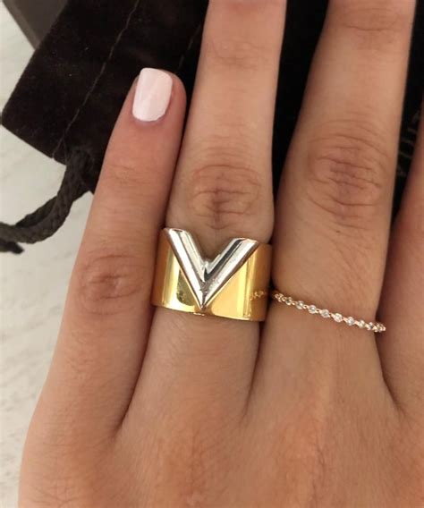 Louis Vuitton | Gold Silver Essential V M61085 Ring | Louis vuitton ...