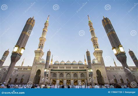 Nabawi Mosque, the Prophet Muhammad Mosque Editorial Image - Image of ...