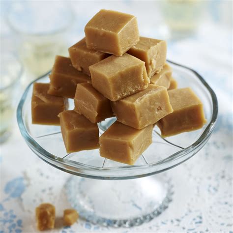 Vanilla Clotted Cream Fudge | Packed lunch Recipes | Woman & Home