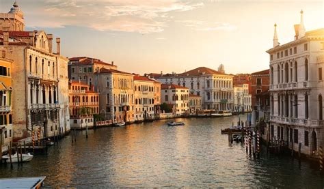 Private Boat Tour Venice - The Floating City’s Divine Beauty