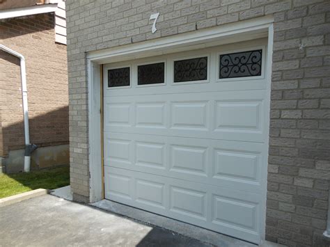 garage door with windows wrought iron short collection | Portones modernos para casas, Puertas ...