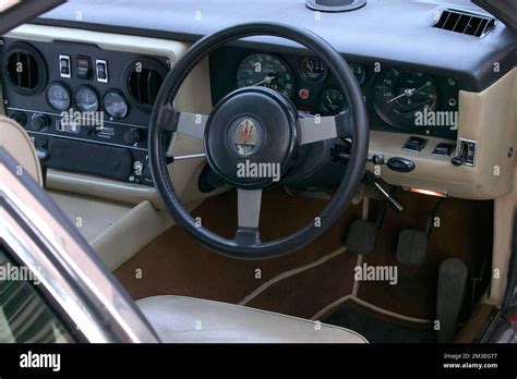 1978 Maserati Khamsin interior and dashboard Stock Photo - Alamy