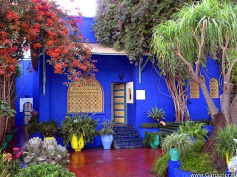 Casa azul | Houses in mexico, Mexico, Mexico city