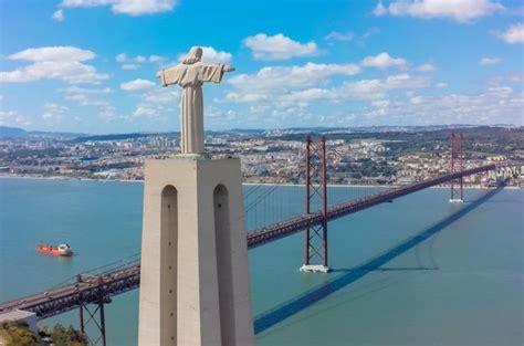 Lisbon River Side & Cristo Rei - Tuk Tuk Tour - Lisbon | Project Expedition