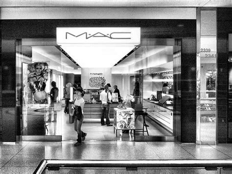 MAC Makeup Appointments Cost | HowMuchIsIt.org