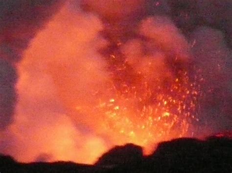USGS webcam footage of Kilauea Volcano eruption on Hawaii Island