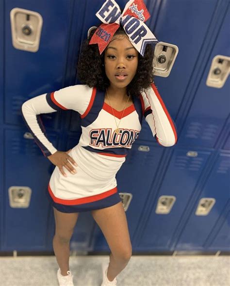 𝐩𝐢𝐧𝐭𝐞𝐫𝐞𝐬𝐭: 𝐝𝐢𝐨𝐫𝐛𝐚𝐫𝐛𝐳 🌞 in 2021 | Cheerleading outfits, Cheer outfits, Swag outfits for girls