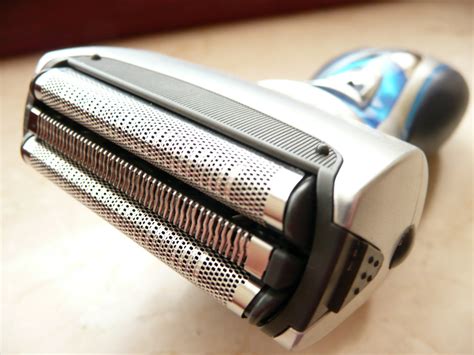 Cordless electric razor / shaver (Foil head razor) | Flickr