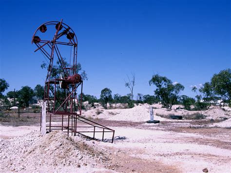 Lightning Ridge, NSW - Aussie Towns