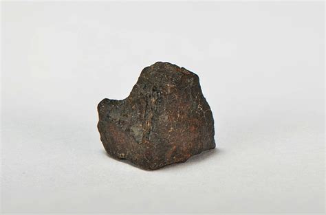 ORDINARY CHONDRITE Meteorite with FRESH CRUST 5.1g – Top Meteorite