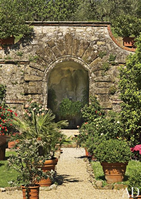 52 Beautifully Landscaped Home Gardens | Tuscan garden, Tuscan garden design, Luxury garden