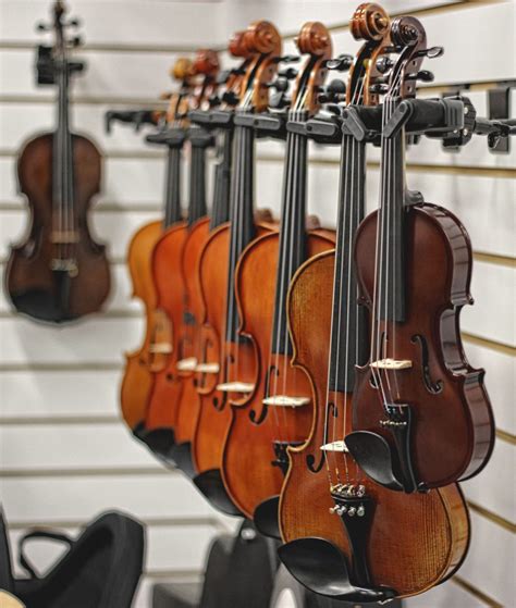 Which Fiddle Or Violin Size Is Right For You? - McNeela Music