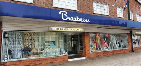 Marc Shisan of Brockenhurst ordered to wear an electronic tag after attacking staff at Bradbeers ...