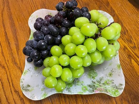 Types of Korean Grapes and How to Best Enjoy Them