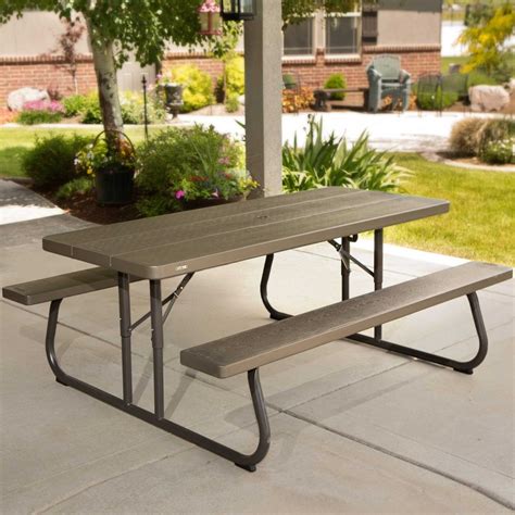 Lifetime 6-Foot Plastic Folding Picnic Table - Brown Woodgrain (60112)