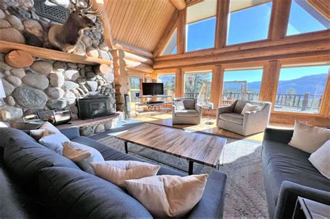 11 Cozy Mountain Cabins in Colorado for an Adventure Getaway