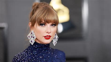 How Taylor Swift Became One of The Richest Women in The Music Industry? - The Hub