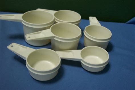 Vintage Tupperware Measuring Cups Set of 6