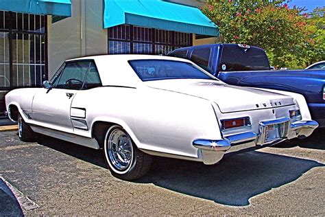 1963 Buick Riviera at Custom Sounds on S. Lamar | ATX Car Pictures | My ...