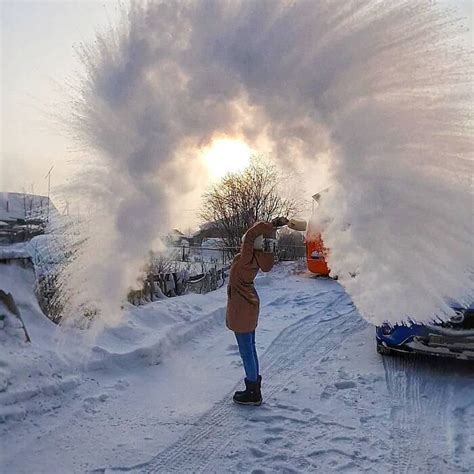 30 Pictures That Show How Unfathomably Cold It Is In Russia Right Now ...