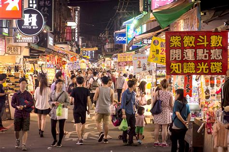 Why You Should Visit A Taipei Night Market - Your Ultimate Guide - The Traveling Asian