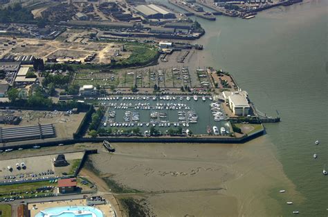 Gillingham Marina in Gillingham, Kent, GB, United Kingdom - Marina Reviews - Phone Number ...