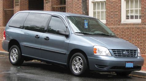 2004 Ford Freestar SEL - Passenger Minivan 4.2L V6 auto