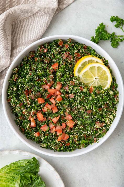 Lebanese Tabbouleh Salad - FeelGoodFoodie - Karinokada