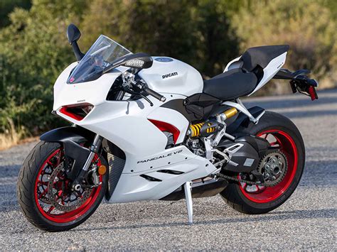 2022 Ducati Panigale V2 Sports Motorcycle - Review Specs