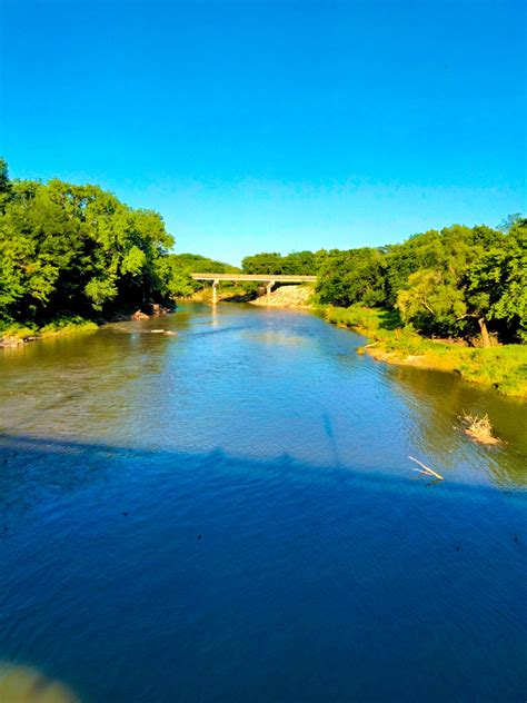 Cottonwood Falls, Kansas • Avanturistic