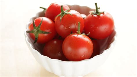 ARCHAEOLOGY OF FRUITS & VEGETABLES - Kumato Tomato - Chef's Mandala