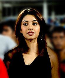 Richa Gangopadhyay - Wikipedia, the free encyclopedia