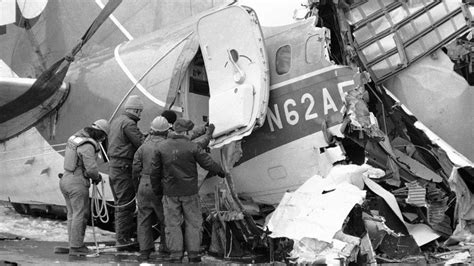 41 years ago today: Air Florida Flight 90 crashes into the Potomac River