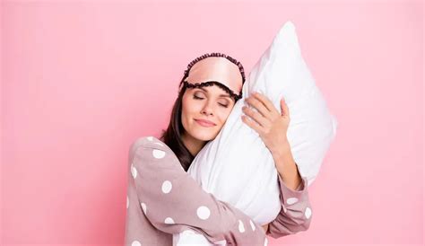 Why Hugging Pillow While Sleeping Can Improve Your Sleep