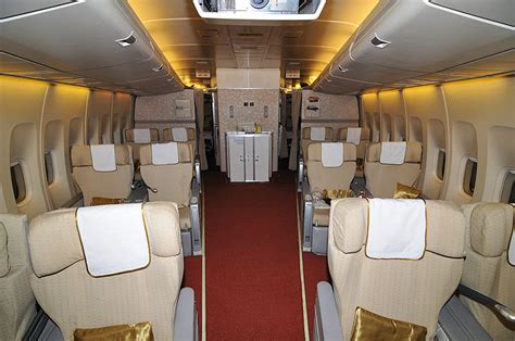 Air India First Class Review B747-400 Jeddah to Mumbai - SamChui